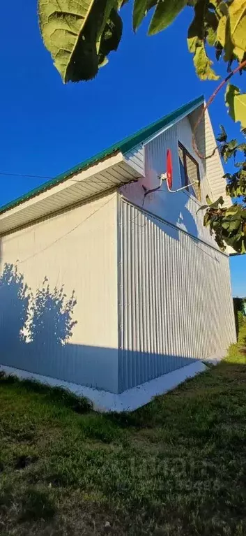 Дом в Башкортостан, Куюргазинский район, Бахмутский сельсовет, с. ... - Фото 1