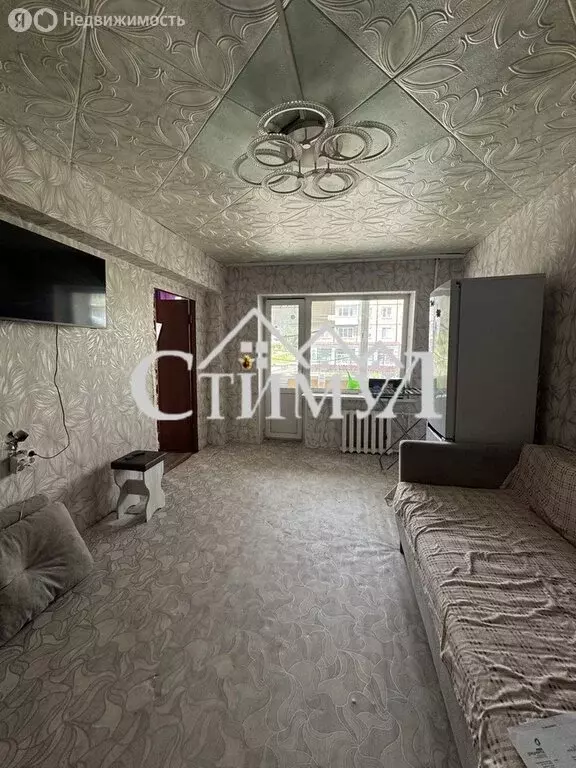 3-комнатная квартира: Сорск, улица Кирова, 36 (49 м) - Фото 0