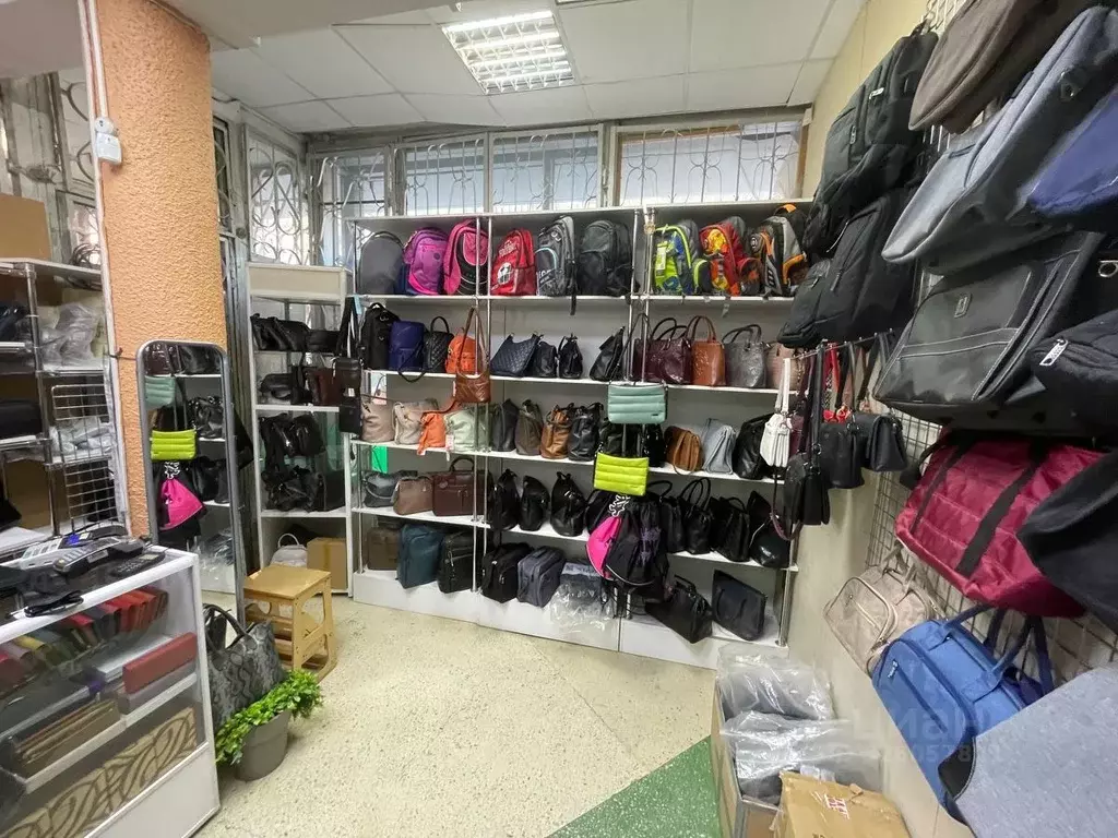 Торговая площадь в Челябинская область, Челябинск ул. Сони Кривой, 69 ... - Фото 1