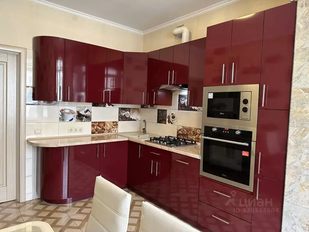 1-к кв. Крым, Симферополь ул. Битакская, 17Б (50.0 м) - Фото 1