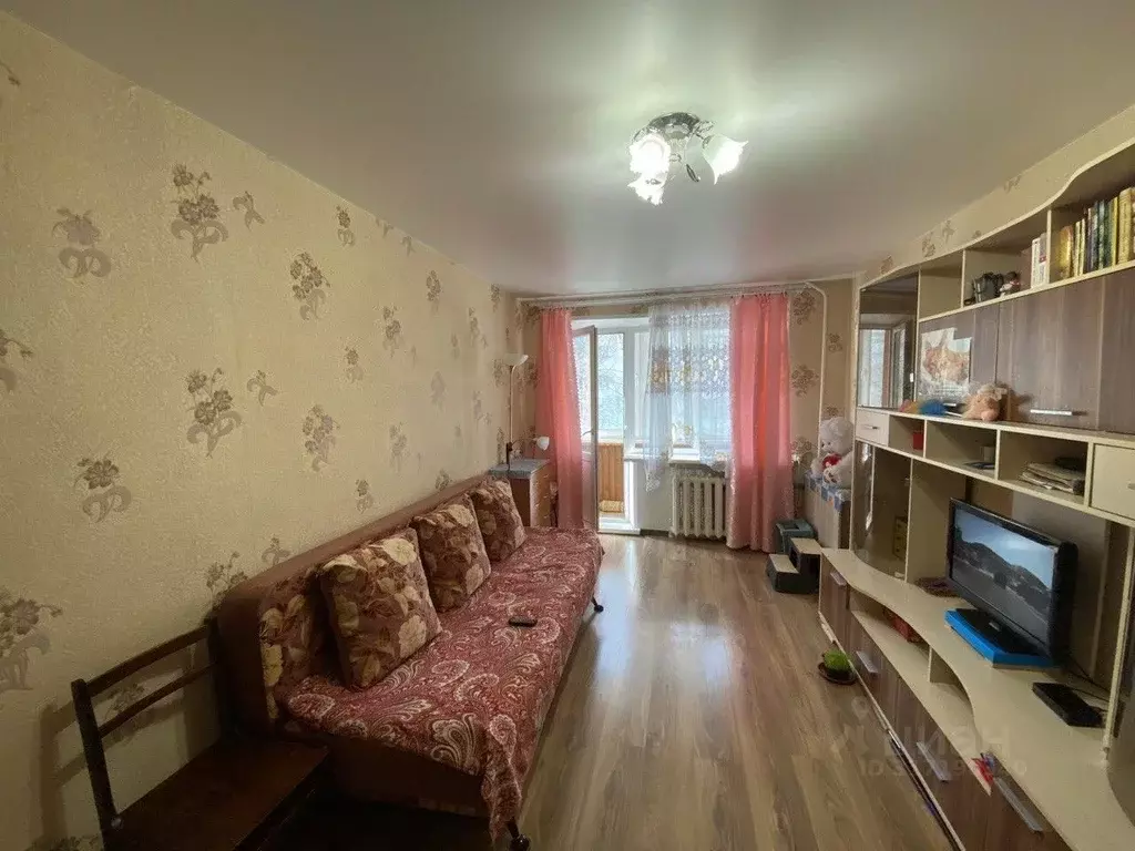 1-к кв. Удмуртия, Ижевск Школьная ул., 52 (30.1 м) - Фото 0