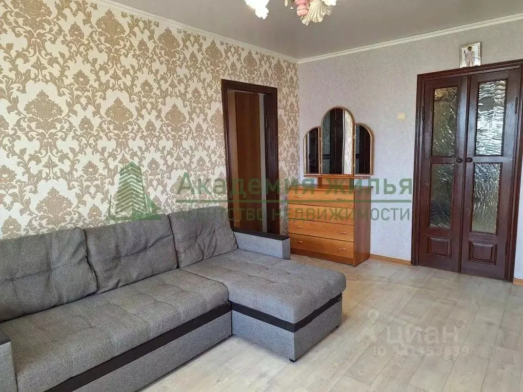 3-к кв. Саратовская область, Энгельс 2-й мкр, 31 (56.3 м) - Фото 1