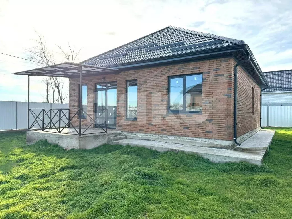 Дом в станица Новотитаровская, Выгонная улица (80 м) - Фото 1