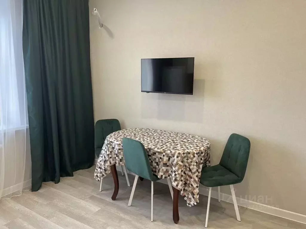 1-к кв. Тюменская область, Тюмень Новгородская ул., 14 (41.3 м) - Фото 2