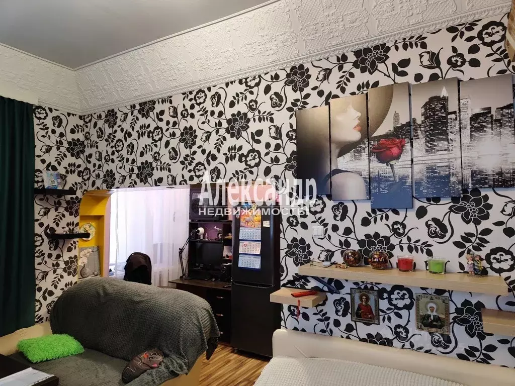 4-к кв. Санкт-Петербург, Санкт-Петербург, Ломоносов ул. Красного ... - Фото 1