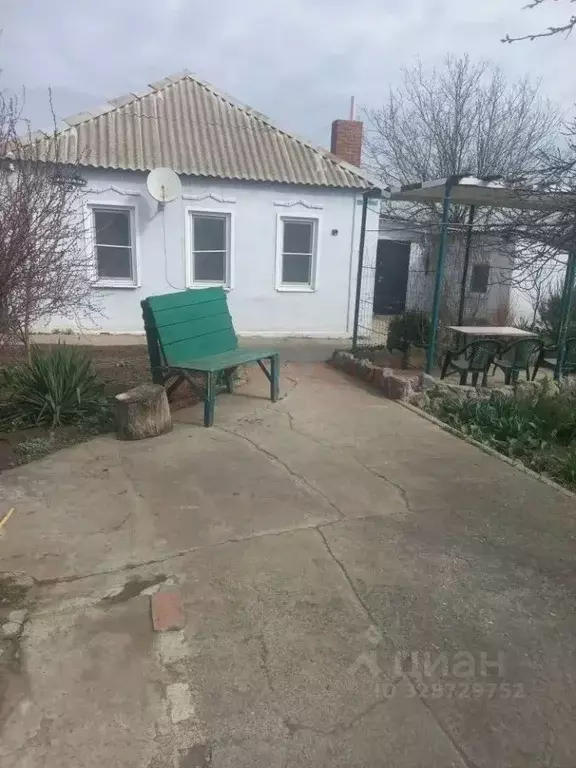 Дом в Ростовская область, пос. Орловский ул. Коммунальная (92 м) - Фото 1