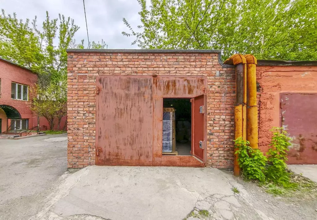 Гараж в Омская область, Омск Партизанская ул., 20/1 (25 м) - Фото 1