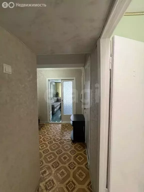 2-комнатная квартира: Белогорск, улица Гагарина, 2 (50 м) - Фото 1