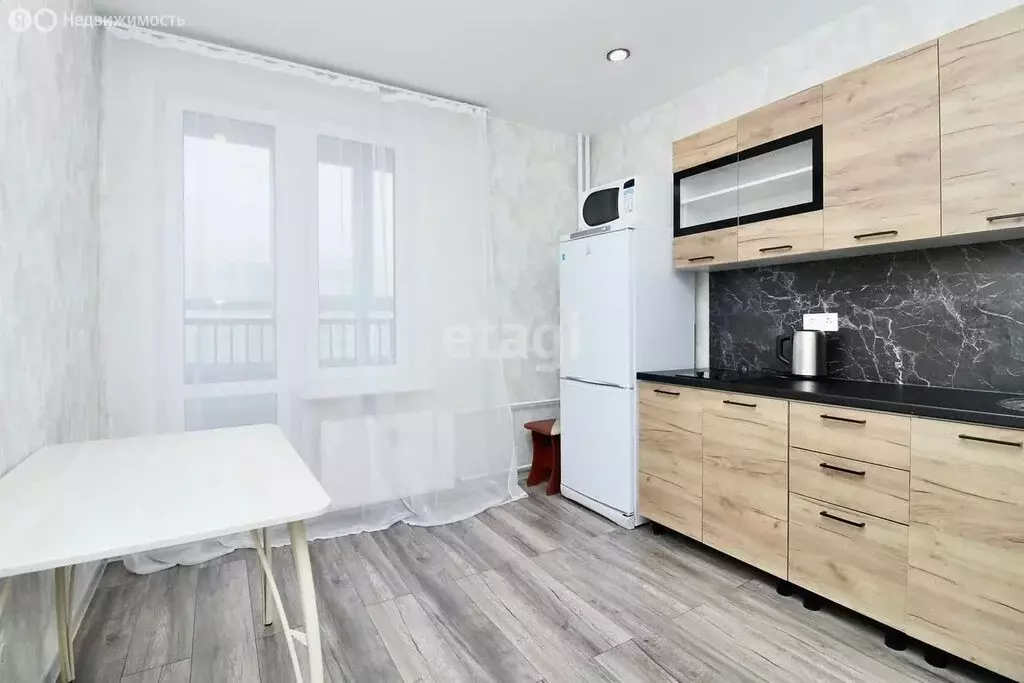 1-комнатная квартира: Тюмень, улица Вадима Бованенко, 4к1 (35.3 м) - Фото 2