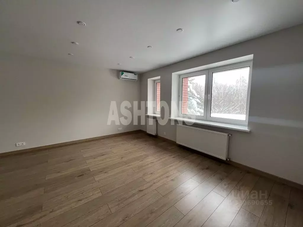 Таунхаус в Москва Нежинская ул., 14К8 (433 м) - Фото 2