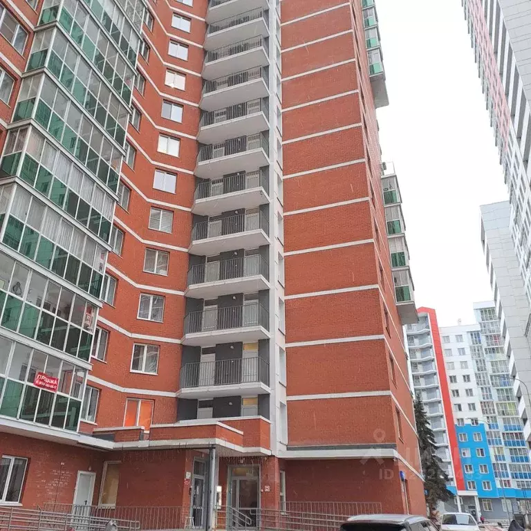 3-к кв. Пермский край, Пермь ул. Крылова, 15А (61.2 м) - Фото 1