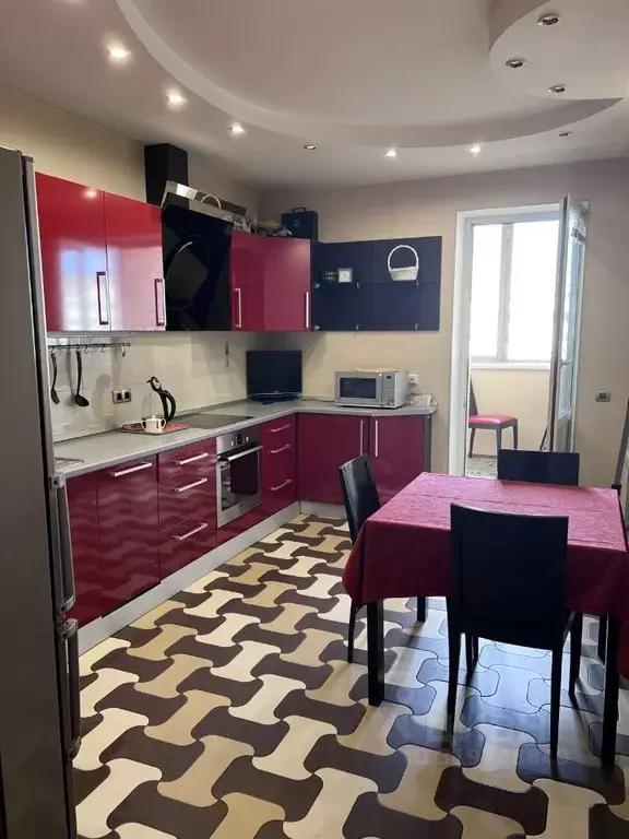 2-к кв. Санкт-Петербург аллея Поликарпова, 6к1 (72.2 м) - Фото 0