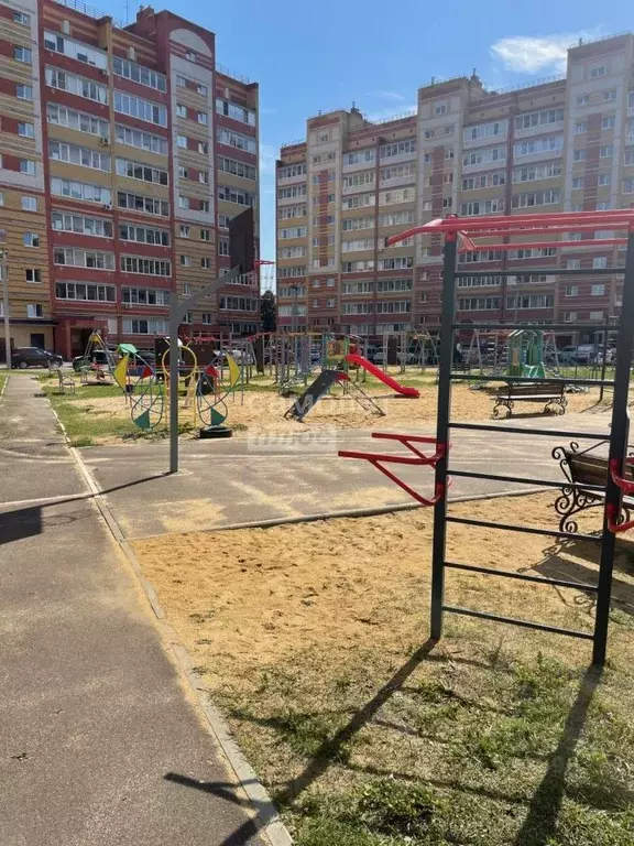 3-к кв. Марий Эл, Йошкар-Ола ул. Западная, 3 (95.5 м) - Фото 1