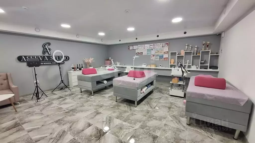 Помещение свободного назначения в Краснодарский край, Геленджик ул. ... - Фото 1