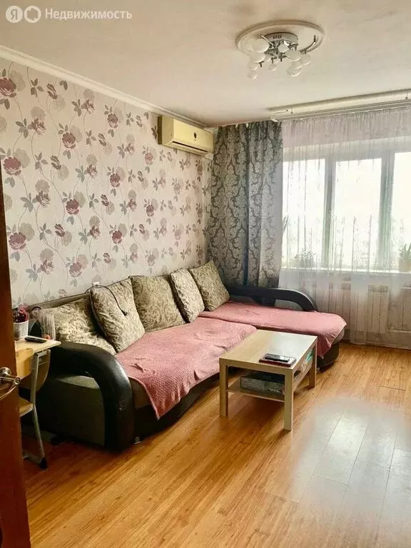 3-комнатная квартира: посёлок Западный, Юбилейная улица, 25 (67.8 м) - Фото 0