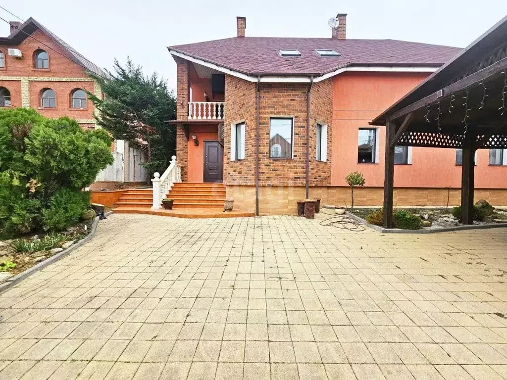 Дом в Краснодарский край, Новороссийск ул. Голикова, 4 (254 м) - Фото 1