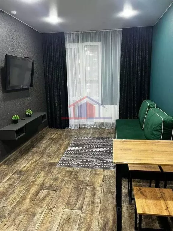 2-к кв. Белгородская область, Старый Оскол Степной мкр, 33Б (64.0 м) - Фото 1