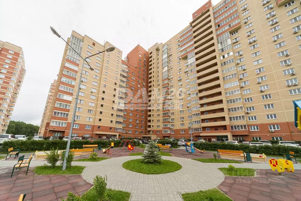 1-к кв. Челябинская область, Челябинск ул. Бейвеля, 22 (46.7 м) - Фото 0
