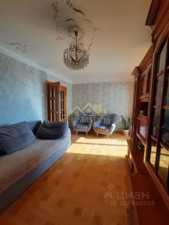 3-к кв. Северная Осетия, Владикавказ Иристонская ул., 68 (70.0 м) - Фото 0