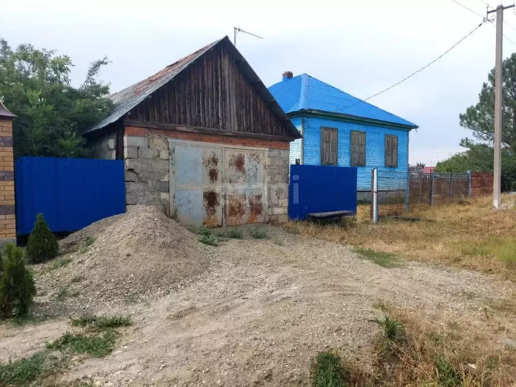 Дом в Адыгея, Майкопский район, Кужорское с/пос, Кужорская ст-ца ул. ... - Фото 1