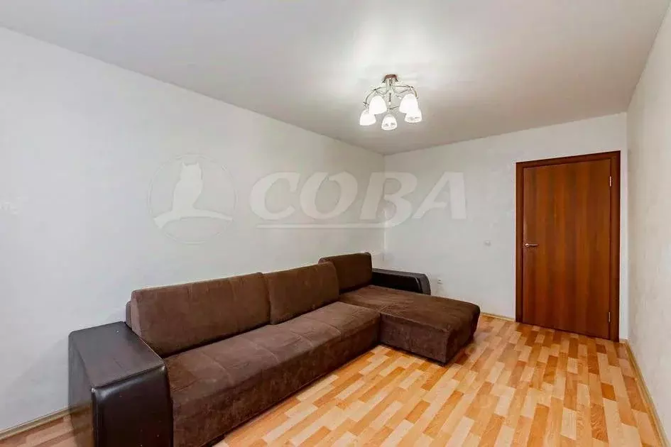 2-к кв. Тюменская область, Тюмень Малая Боровская ул., 5 (50.4 м) - Фото 1