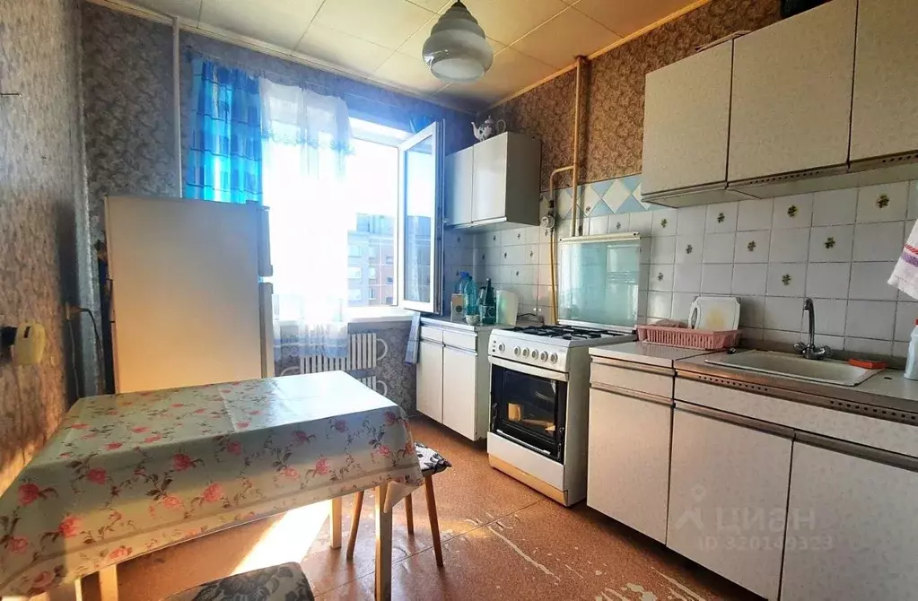 3-к кв. Владимирская область, Владимир ул. Комиссарова, 4б (65.1 м) - Фото 0