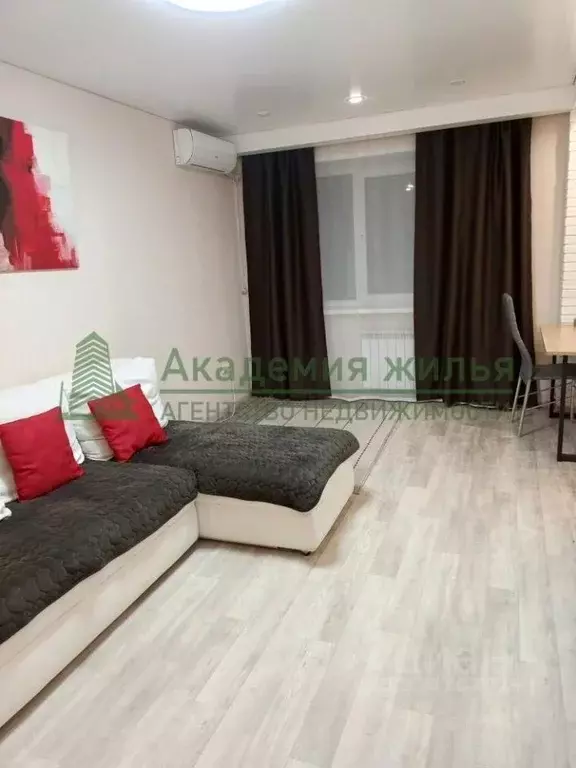 2-к кв. Саратовская область, Саратов ул. 2-я Садовая, 110 (43.0 м) - Фото 1