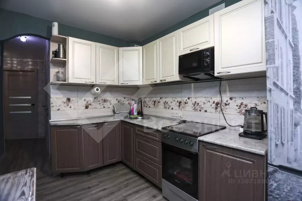 3-к кв. Челябинская область, Челябинск ул. Горького, 66А (60.4 м) - Фото 1