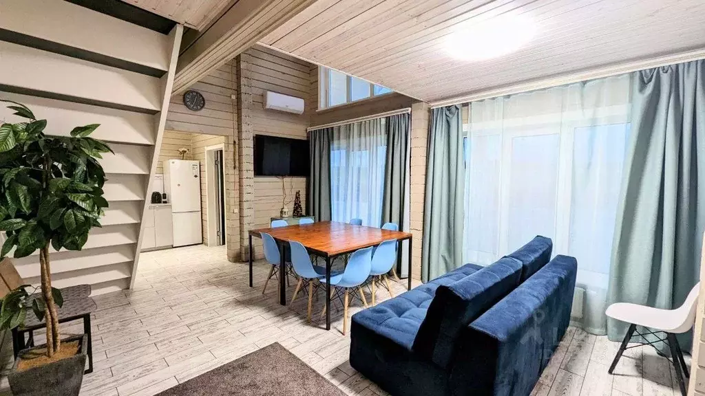 Дом в Ленинградская область, Приозерский район, Сосновское с/пос, д. ... - Фото 1