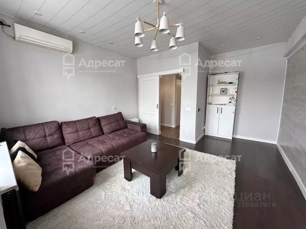 2-к кв. Волгоградская область, Волгоград Коммунистическая ул., 16А ... - Фото 1