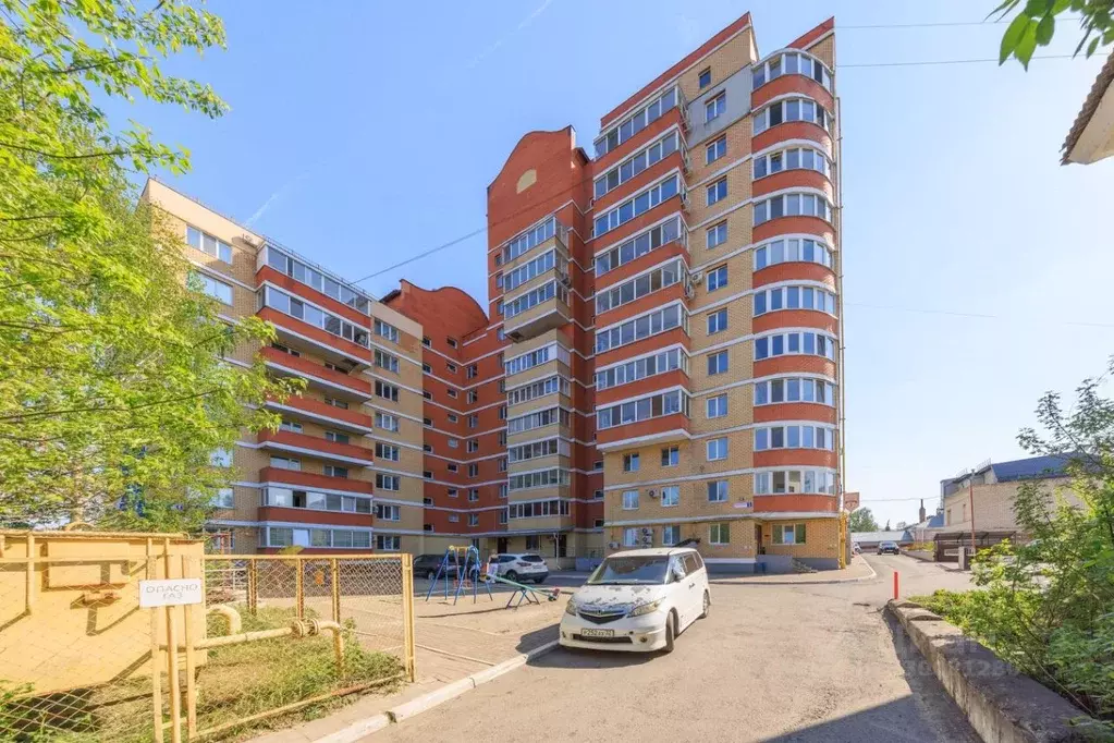 3-к кв. Брянская область, Брянск Набережная ул., 1 (100.3 м) - Фото 1