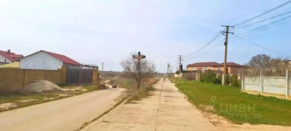 Участок в Крым, Ленинский район, Семисотское с/пос, с. Каменское ул. ... - Фото 2