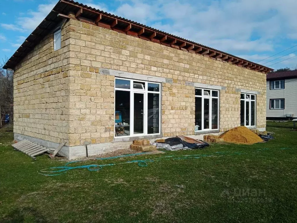 Дом в Крым, Бахчисарайский район, с. Голубинка ул. Набережная, 8 (90 ... - Фото 1