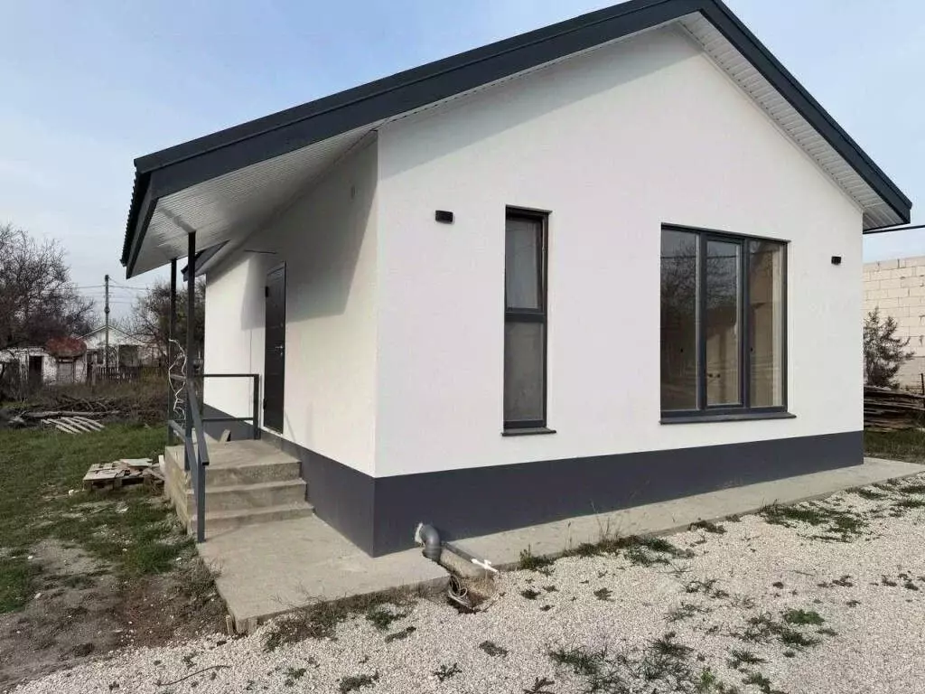 Дом в Крым, Симферопольский район, с. Трудовое ул. Зеленая (70 м) - Фото 1