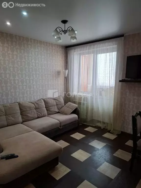 3-комнатная квартира: Новосибирск, Дивногорская улица, 150/4 (70.1 м) - Фото 1