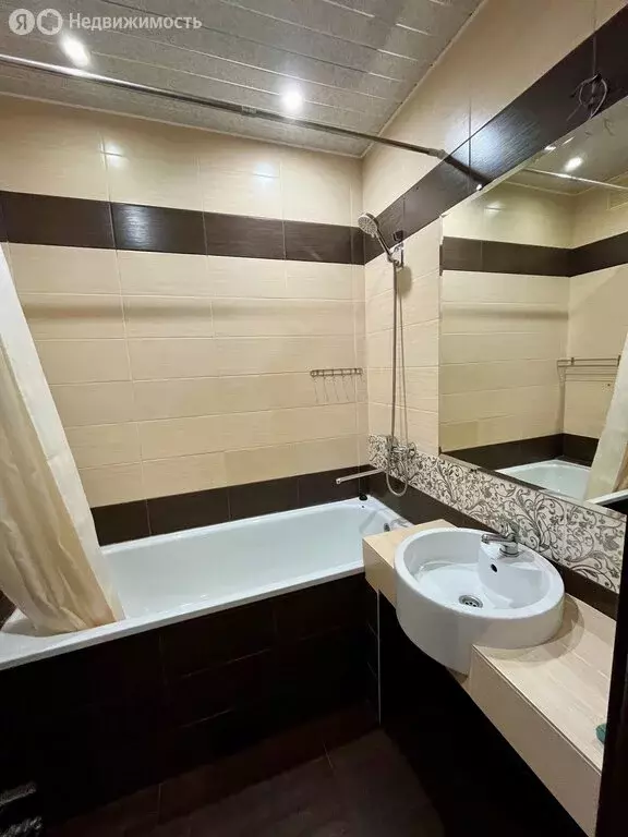 2-комнатная квартира: Чебоксары, Ярославская улица, 72 (60.3 м) - Фото 2