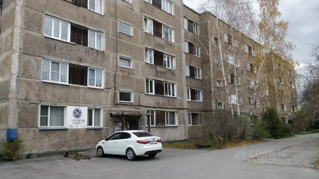 3-к кв. Алтайский край, Новоалтайск Красногвардейская ул., 8 (59.2 м) - Фото 0