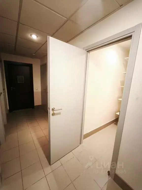 Гараж в Санкт-Петербург ул. Академика Павлова, 7 (10 м) - Фото 2