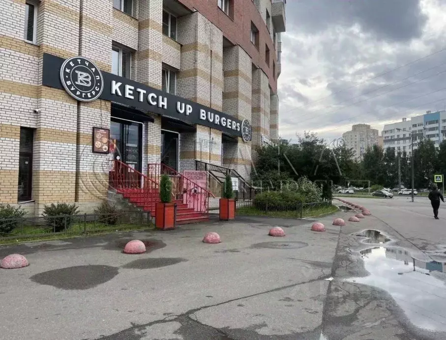 Помещение свободного назначения в Санкт-Петербург Комендантская пл., ... - Фото 1