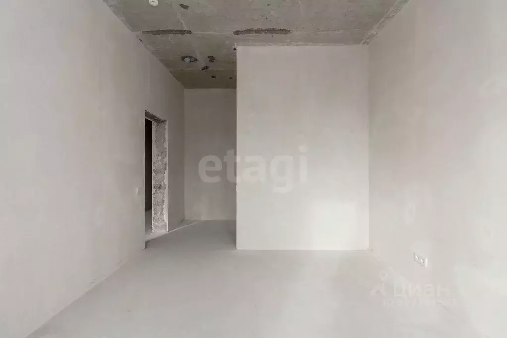 3-к кв. Тюменская область, Тюмень ул. Николая Машарова, 2 (111.1 м) - Фото 1