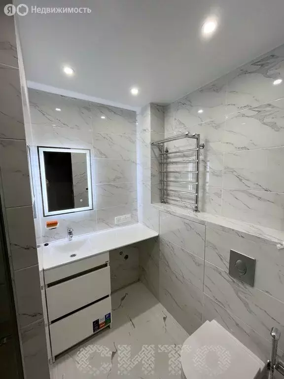 2-комнатная квартира: Череповец, улица Дзержинского, 22А (60 м) - Фото 1