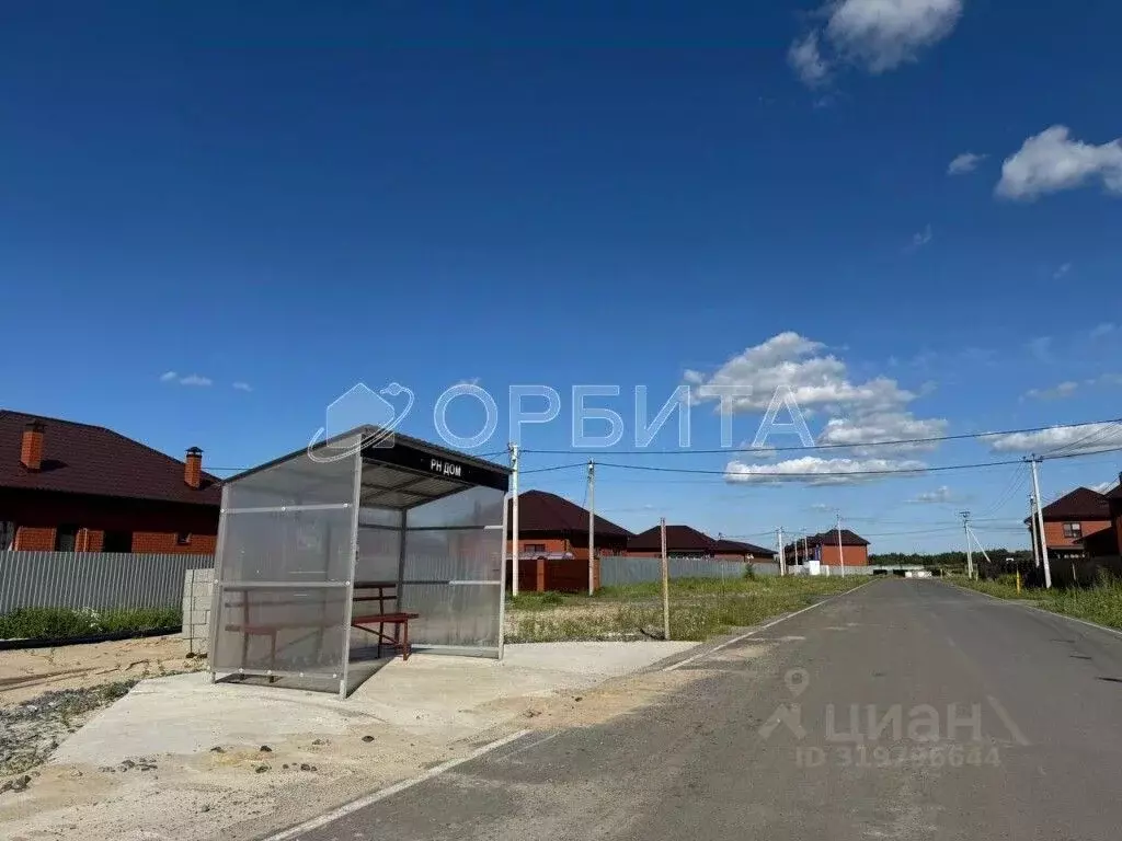 Участок в Тюменская область, Тюмень ул. Юрия Шешукова, 12 (6.2 сот.) - Фото 1