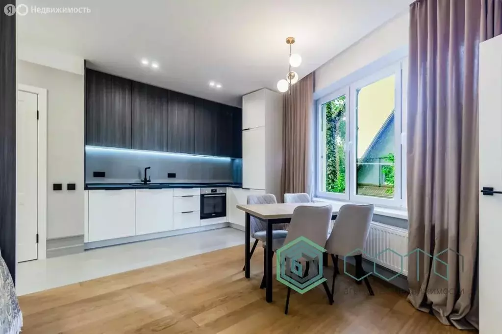 2-комнатная квартира: Светлогорск, улица Ленина, 17 (64 м) - Фото 1