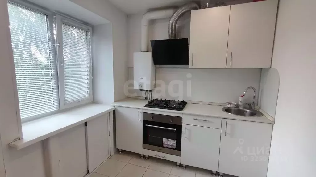 1-к кв. Коми, Ухта ул. Савина, 3 (30.7 м) - Фото 1