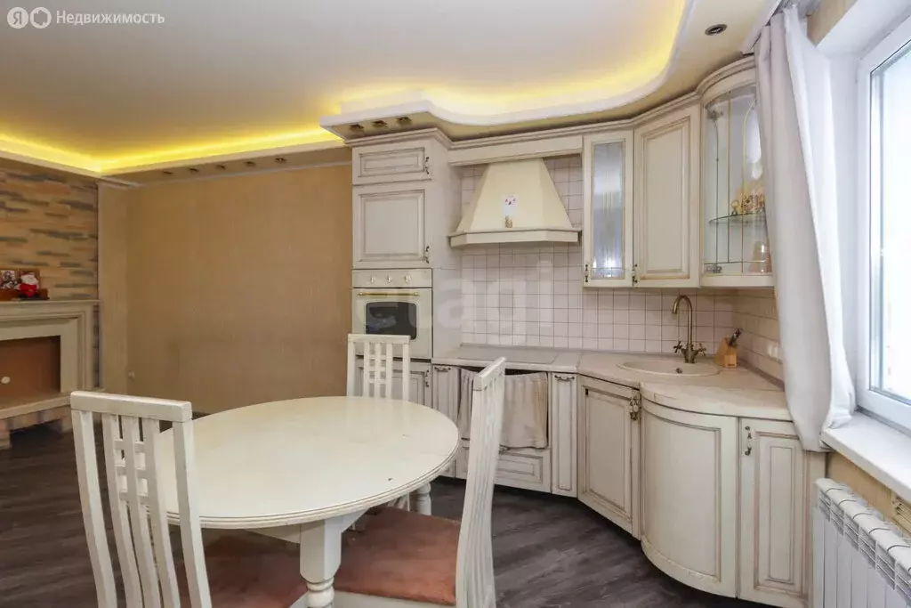 3-комнатная квартира: Омск, проспект Комарова, 21 (81.1 м) - Фото 2