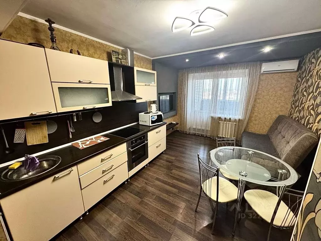 2-к кв. Татарстан, Альметьевск ул. Ленина, 193 (56.0 м) - Фото 1