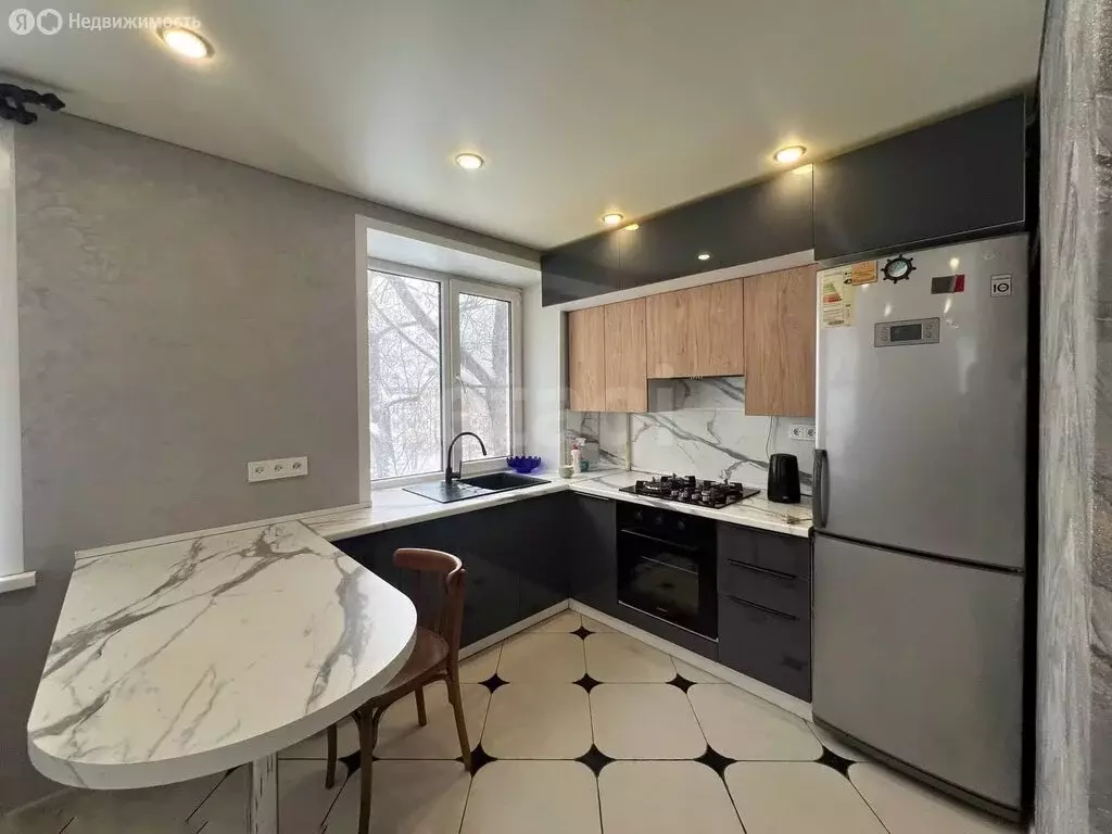 Квартира-студия: Саранск, проспект 50 лет Октября, 34 (29.8 м) - Фото 1