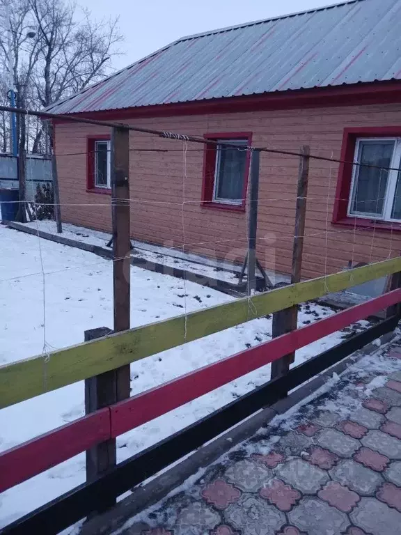 Дом в Амурская область, Белогорск ул. Серышева, 14 (67 м) - Фото 2