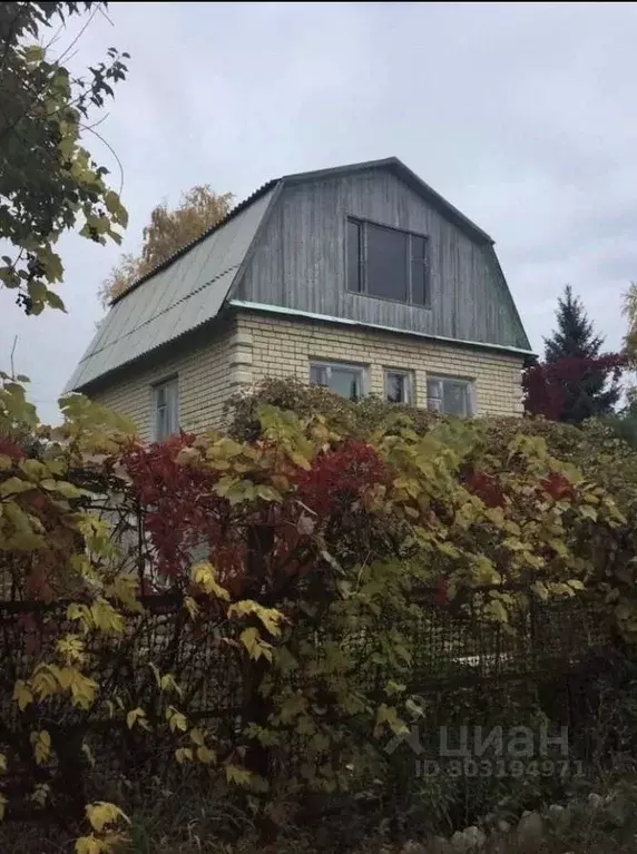 Дом в Саратовская область, с. Пристанное ул. Амбарная (90 м) - Фото 0