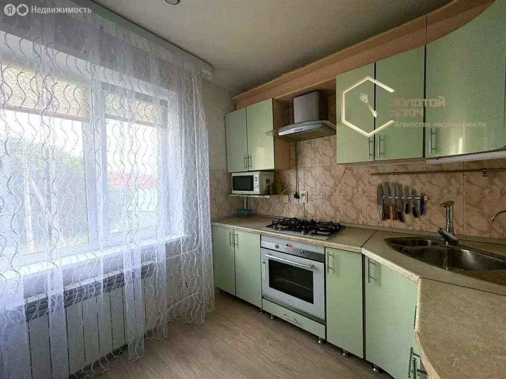 4-комнатная квартира: Димитровград, Октябрьская улица, 63 (87.6 м) - Фото 0